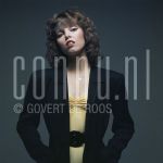 18-02-1980 Pat Benatar in studio Amsterdam, The Netherlands. February 18, 1980

[keywords]Posed, Half Length, Eye Contact[/keywords]